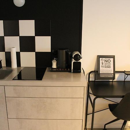 Square Rooms 8 Дюссельдорф Экстерьер фото