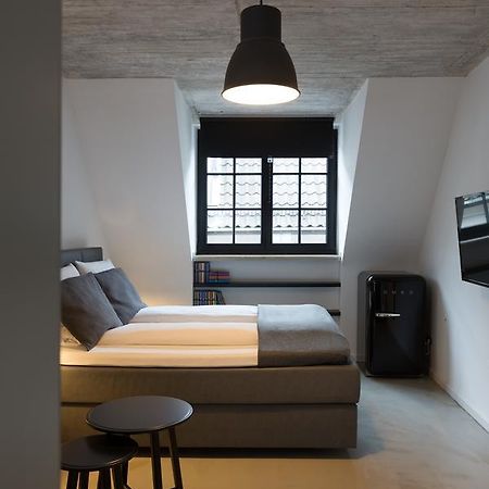 Square Rooms 8 Дюссельдорф Экстерьер фото