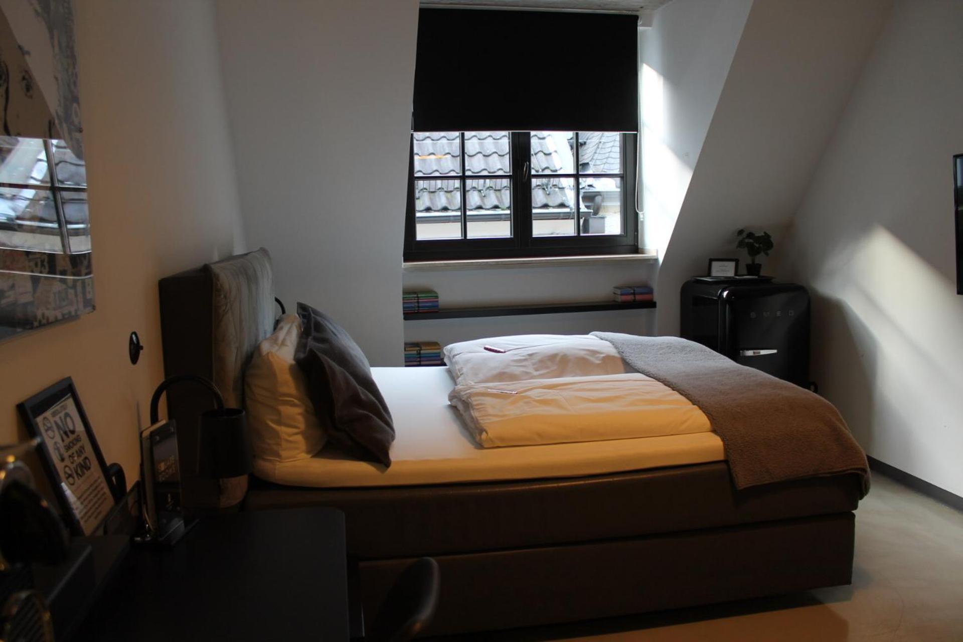 Square Rooms 8 Дюссельдорф Экстерьер фото