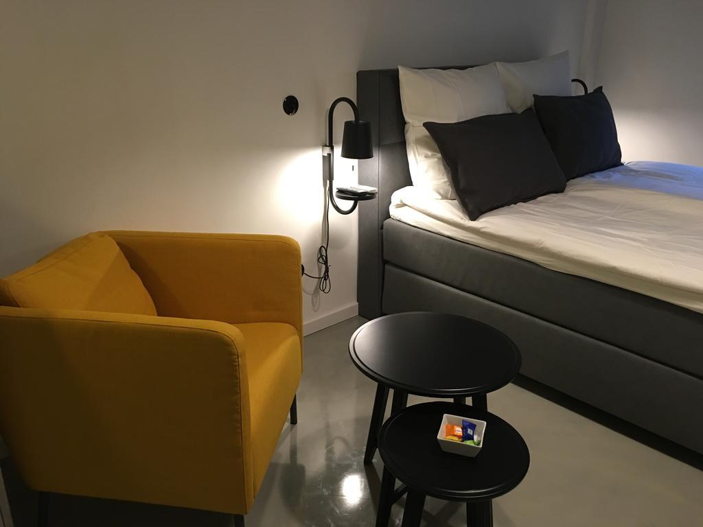 Square Rooms 8 Дюссельдорф Экстерьер фото